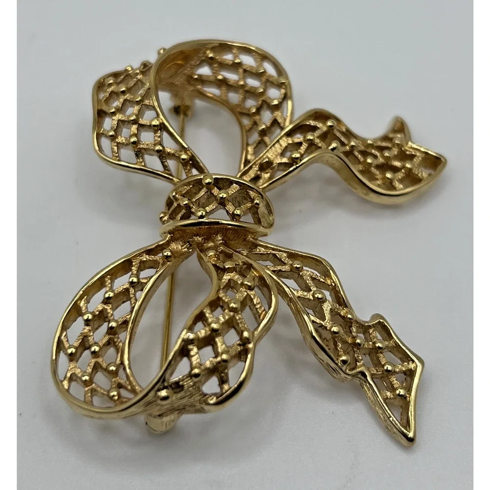 Large Vintage Monet Gold Tone Lattice Ribbon Bow Costume Statement Brooch Bold